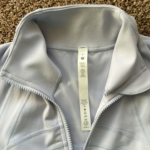 Lululemon Define Jacket - Picture 2 of 4